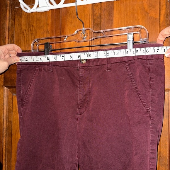 American Eagle Outfitter’s Women's Burgundy Skinny Jeans - Picture 7 of 8